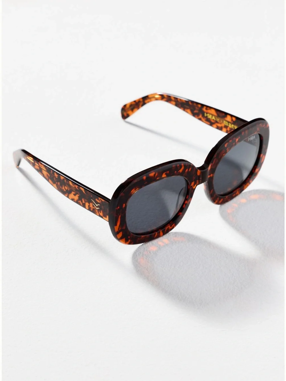 Anthropologie I-SEA Oversized Oval Retro Tort Sunglasses